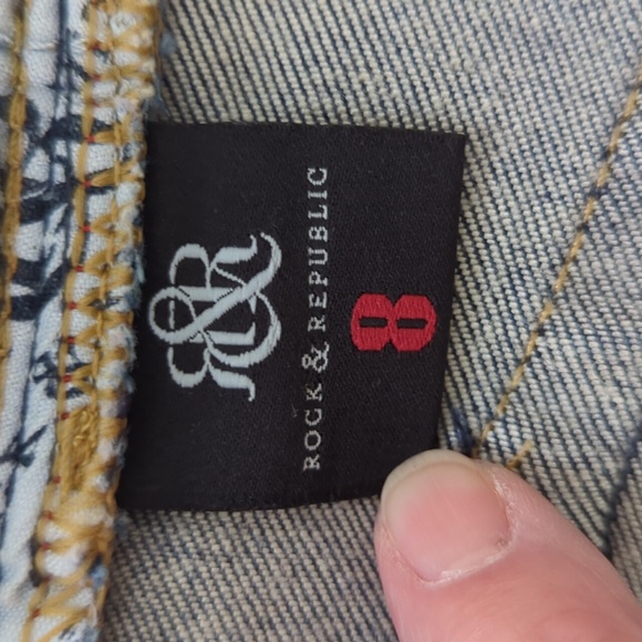 Rock & Republic Berlin Distressed Denim Jeans 8M Blue Pockets - Picture 4 of 16